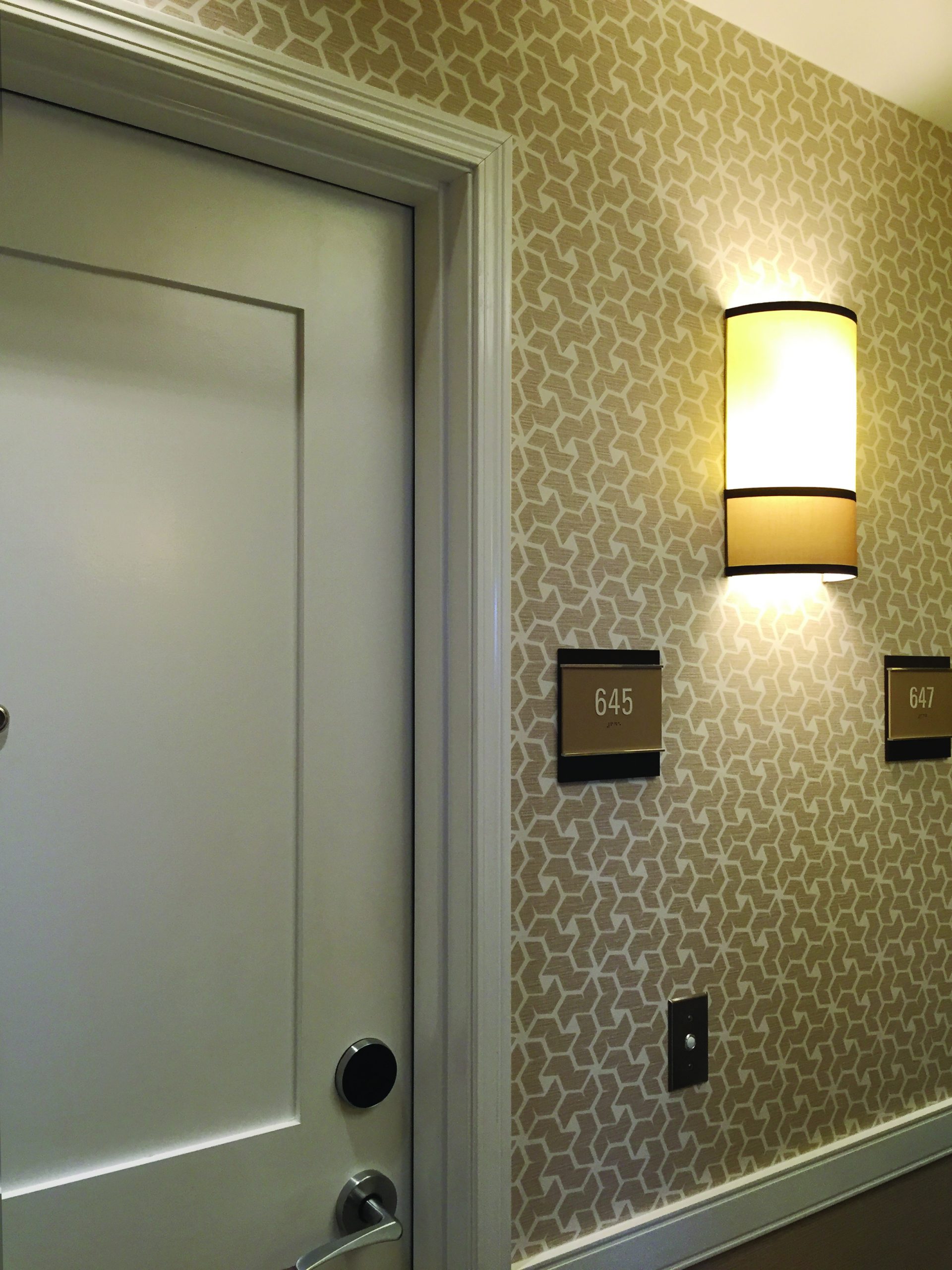 Frame-Up Golden Nugget Room Entrance